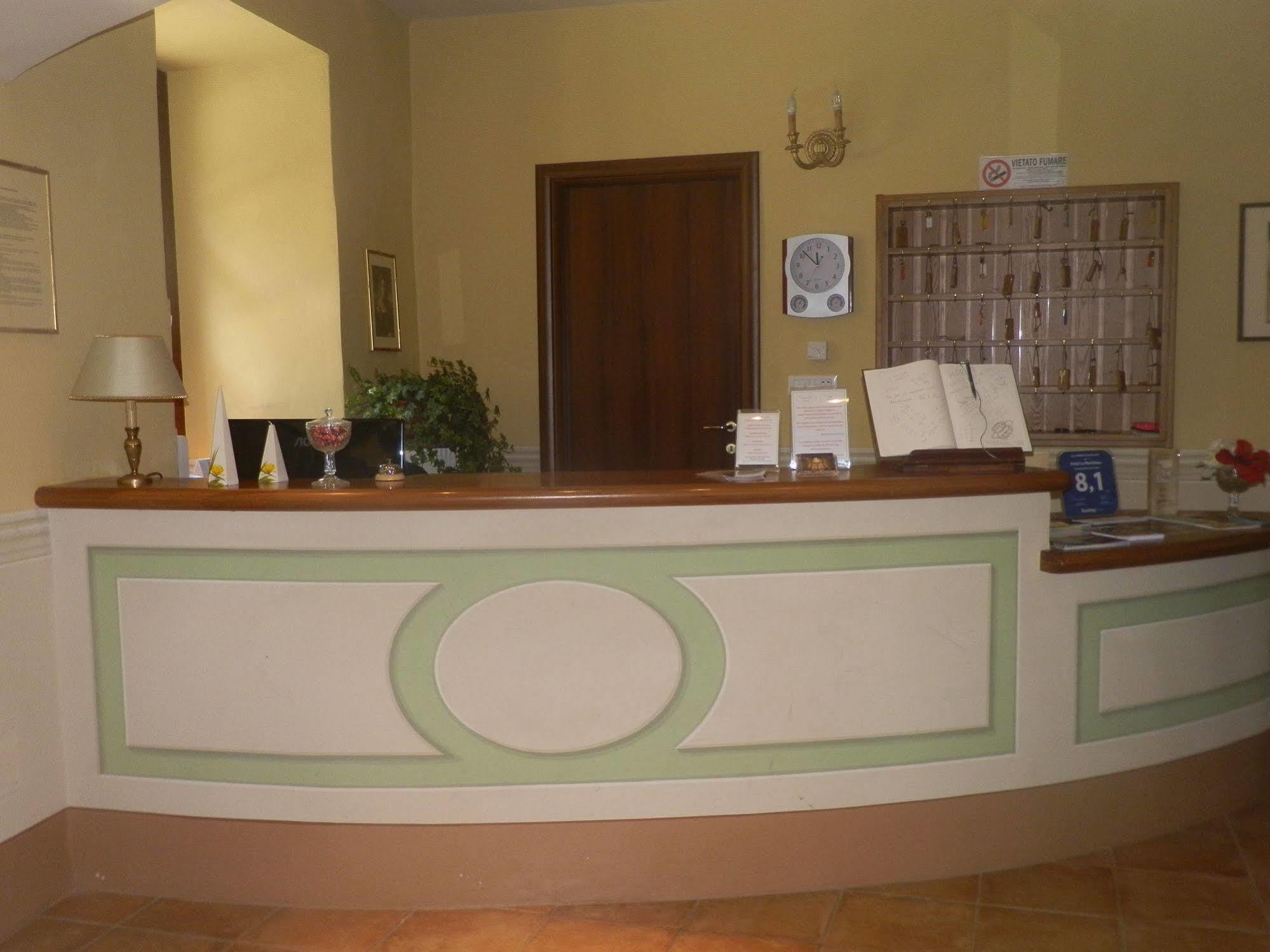 Hotel La Meridiana アックイテルメ エクステリア 写真